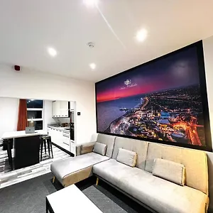 Apartment The Pier Serviced, Blackpool